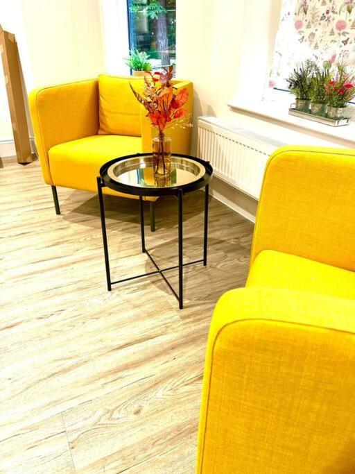 Brand New Apt - Beach Breeze Spacious 1-Bedroom Apartment With Parking - Sleeps 4 Ppl- Internet Bournemouth Kültér fotó