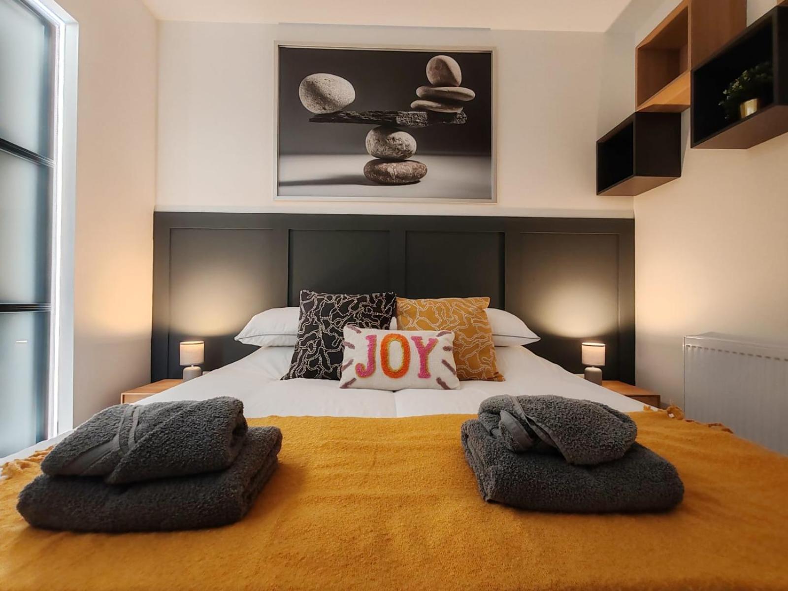 Brand New Apt - Beach Breeze Spacious 1-Bedroom Apartment With Parking - Sleeps 4 Ppl- Internet Bournemouth Kültér fotó