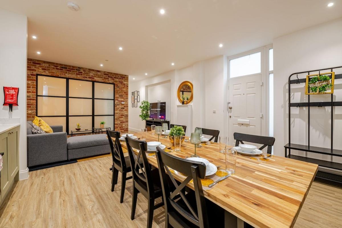 Brand New Apt - Beach Breeze Spacious 1-Bedroom Apartment With Parking - Sleeps 4 Ppl- Internet Bournemouth Kültér fotó