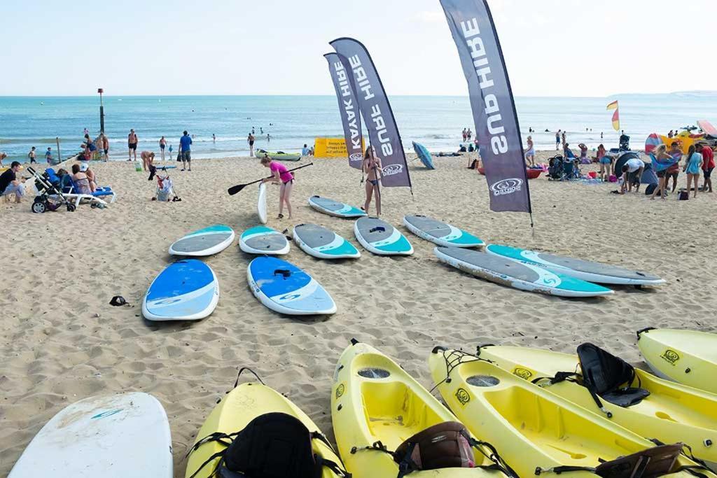 Brand New Apt - Beach Breeze Spacious 1-Bedroom Apartment With Parking - Sleeps 4 Ppl- Internet Bournemouth Kültér fotó